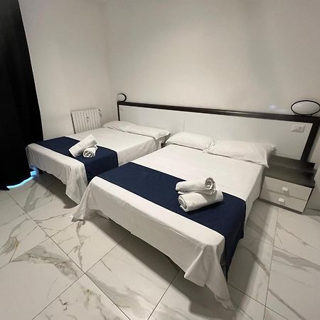 Jcube Apartments Bocconi Milano Exteriér fotografie