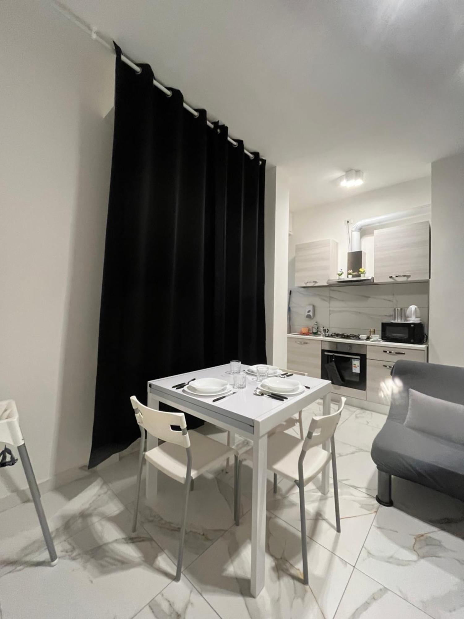 Jcube Apartments Bocconi Milano Exteriér fotografie