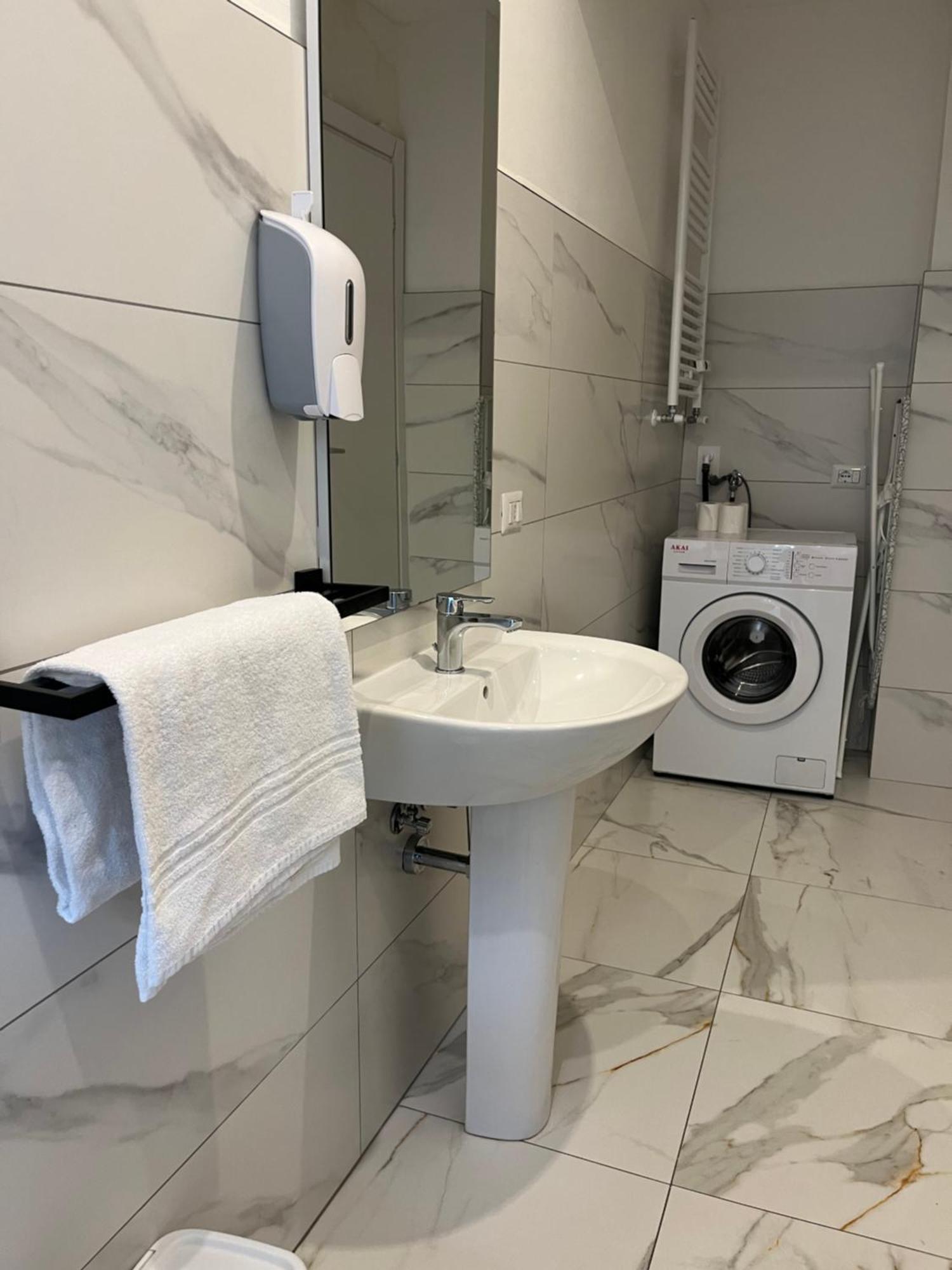 Jcube Apartments Bocconi Milano Exteriér fotografie